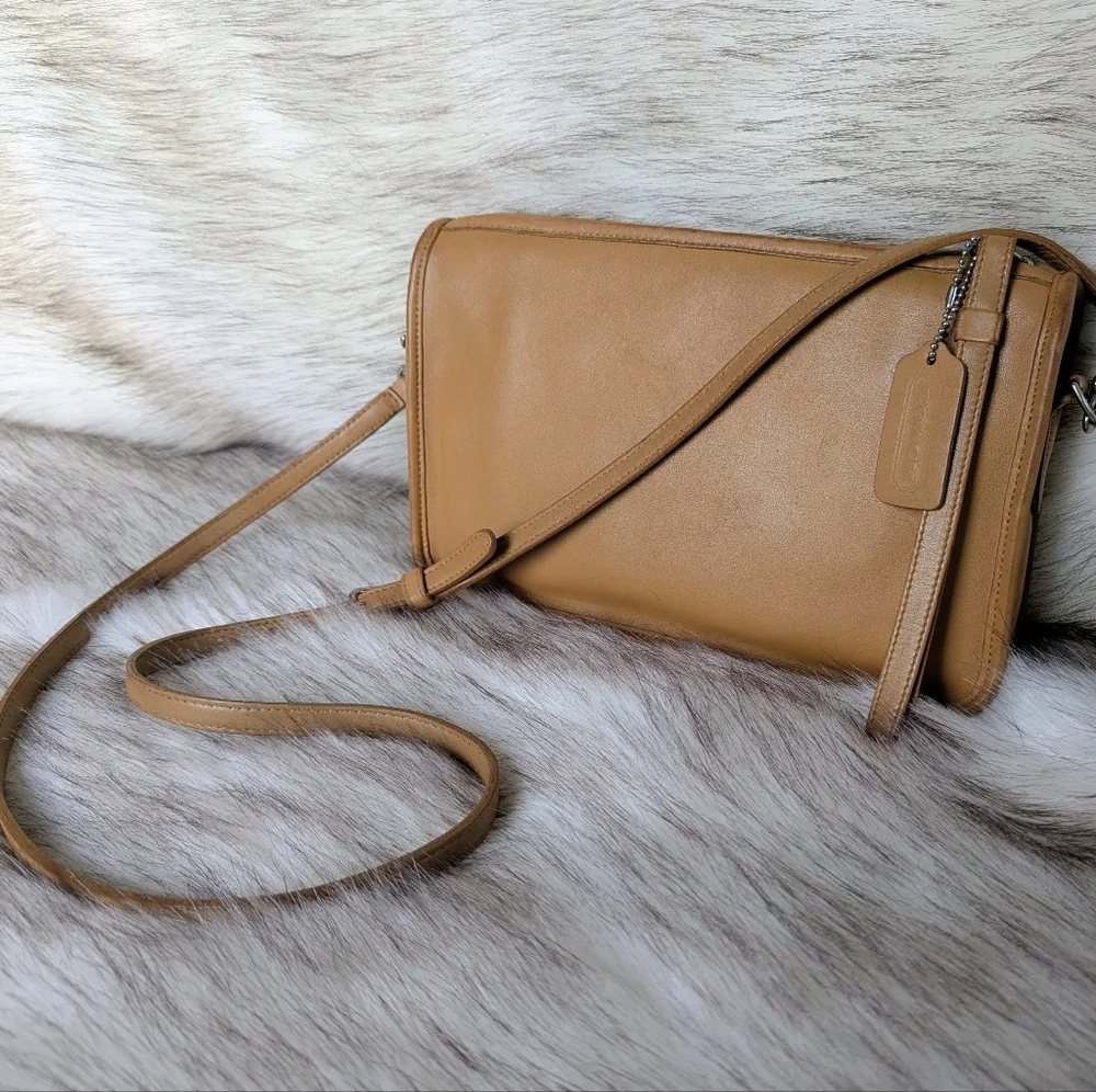 Vintage Coach Basic Bag Style #9544 Costa Rica 1992 - Picture 1 of 15